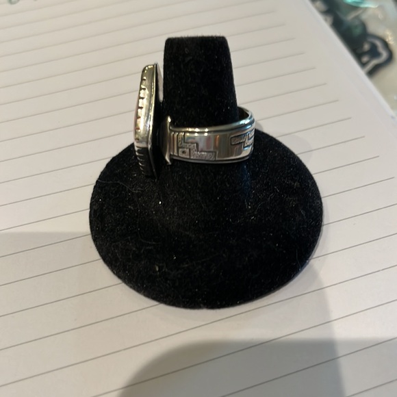 Sterling Silver Ring by Roderick Tenorio - Picture 2 of 5